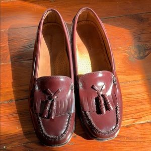 G.H. Bass Weejuns tassel loafers burgundy 8